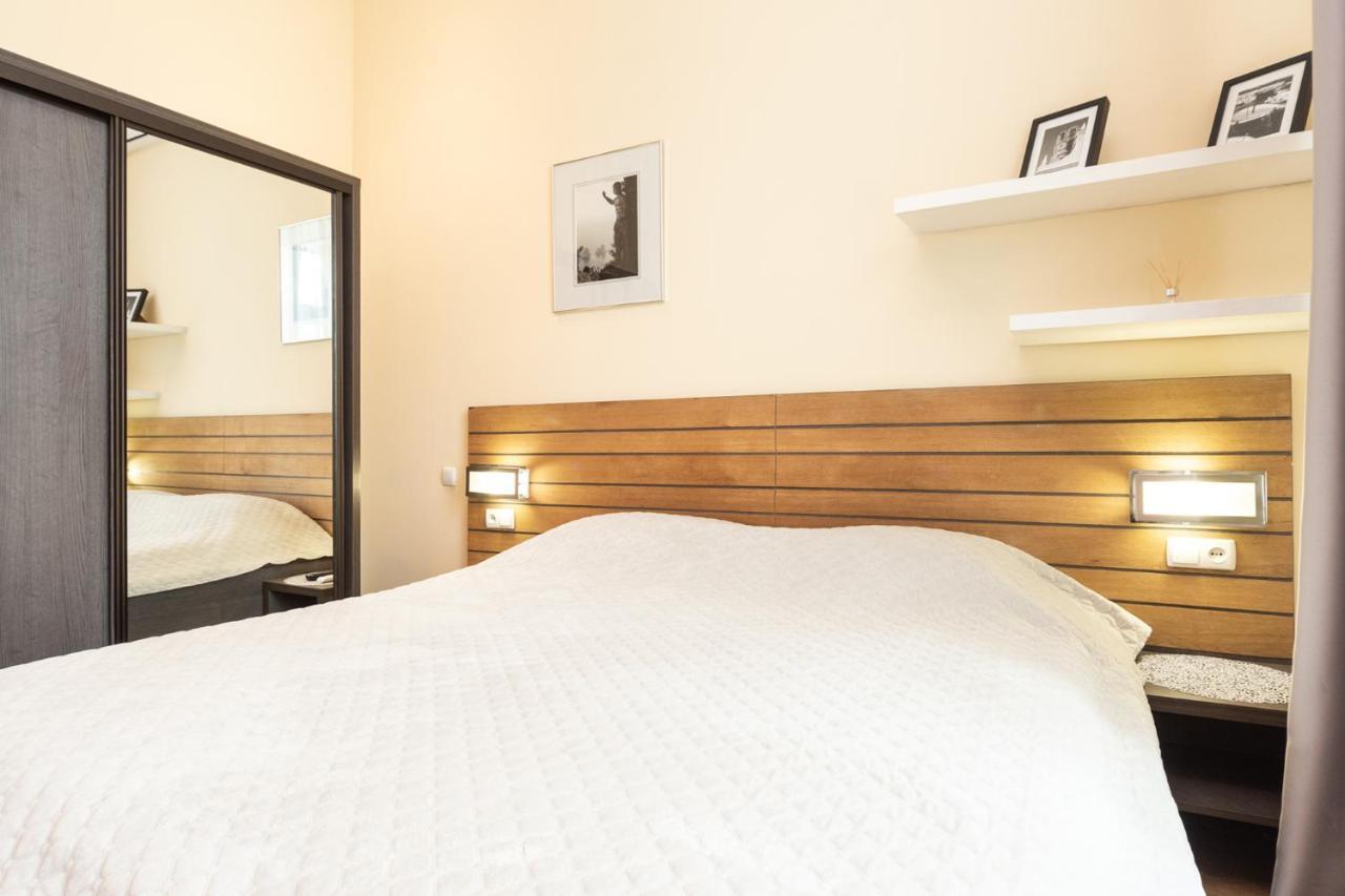 Apartamento Goodrest On Deribasovska 19 Odesa Exterior foto